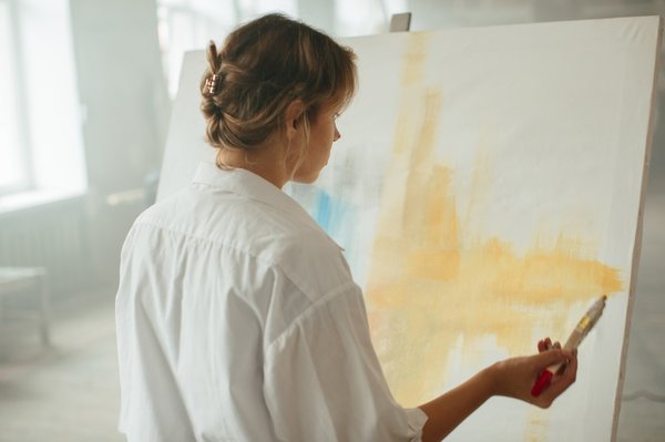 Transformez votre espace avec des affiches vibrantes et colorées